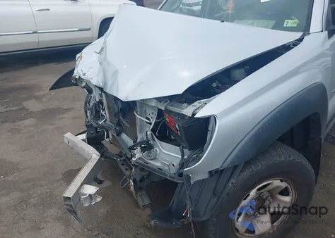 2009 Toyota Tacoma Prerunner V6 from USA, damaged, VIN 3TMJU62N99M077383